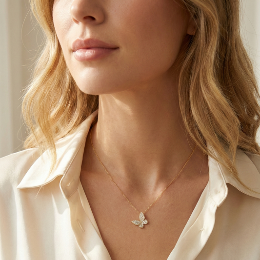 バタフライネックレス